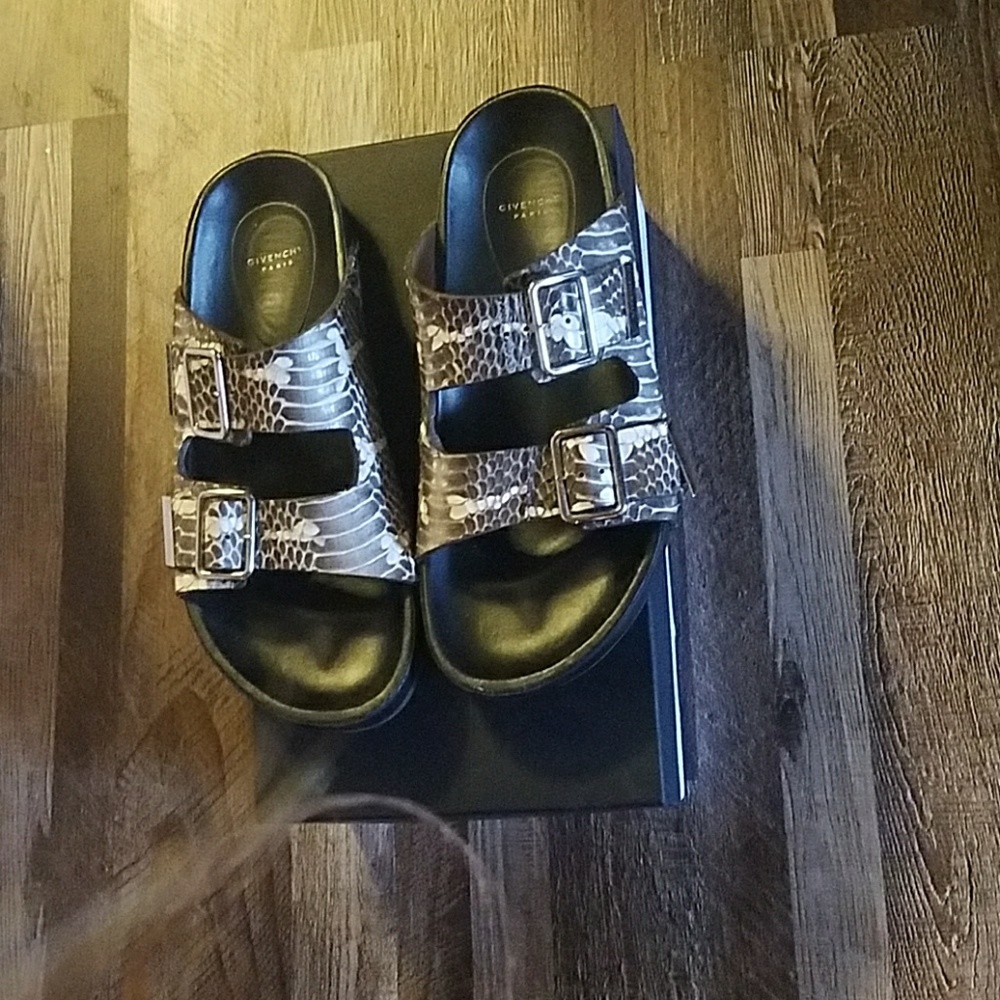 Givenchy slide sandals